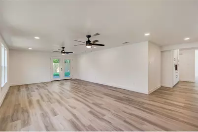 315 Cypress Street, Alvin, TX 77511 - Photo 17