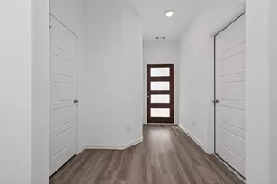 9734 Enclave Ridge Rd, Willis, TX 77318 - Photo 5