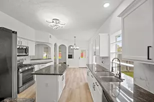 8907 Aberdeen Park Dr, Houston, TX 77095 - Photo 5