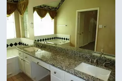 4542 Springfield Lakes Street, Sugar Land, TX 77479 - Photo 11