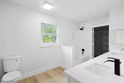 6714 E Bayou Drive, Hitchcock, TX 77563 - Photo 13