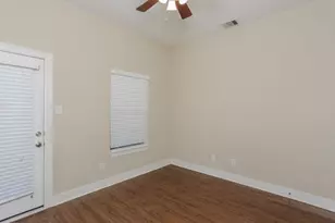 10658 Clearview Villa Pl, Houston, TX 77025 - Photo 17