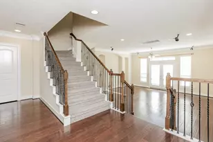 10658 Clearview Villa Pl, Houston, TX 77025 - Photo 9