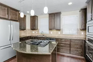 10658 Clearview Villa Pl, Houston, TX 77025 - Photo 13