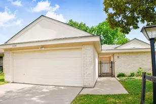 11118 High Star Dr, Houston, TX 77072 - Photo 1
