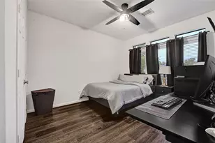7426 Timberlake Dr, Sugar Land, TX 77479 - Photo 27