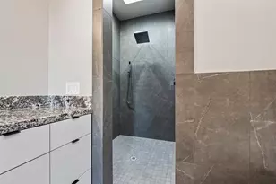 4217 Sherman St, Houston, TX 77003 - Photo 25