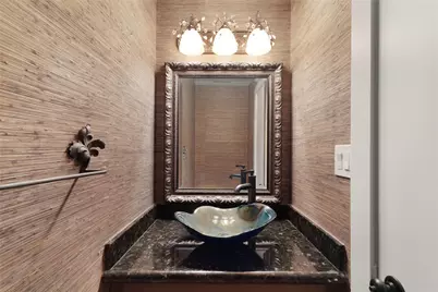 7929 Woodway Drive #4, Houston, TX 77063 - Photo 11