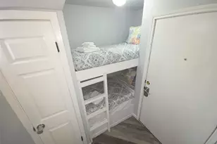 9520 Seawall Blvd, Galveston, TX 77554 - Photo 13