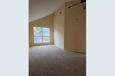 10122 Reedwood Lane, Houston, TX 77036 - Photo 13