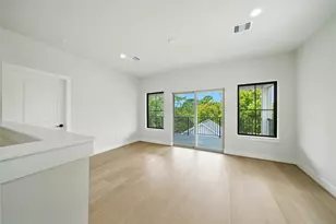 8719 Padua Ln, Houston, TX 77055 - Photo 33