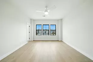 8719 Padua Ln, Houston, TX 77055 - Photo 29