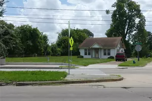 7713 Airline Dr, Houston, TX 77037 - Photo 1