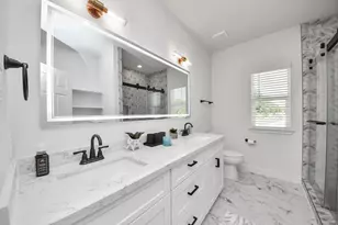 5955 Southseas St, Houston, TX 77033 - Photo 31