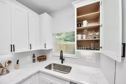 5955 Southseas Street #A, Houston, TX 77033 - Photo 13