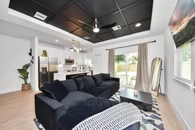 5955 Southseas Street #A, Houston, TX 77033 - Photo 7