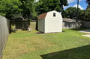 2906 Blueberry Ln, Pasadena, TX 77502 - Photo 31