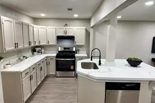 2906 Blueberry Ln, Pasadena, TX 77502 - Photo 9