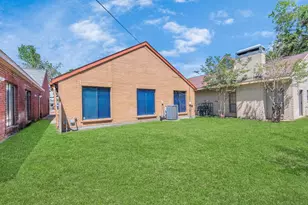 11111 Jones Rd W, Houston, TX 77065 - Photo 7