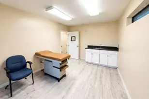 11111 Jones Rd W, Houston, TX 77065 - Photo 5
