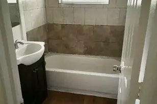 5117 Rapido Rd, Houston, TX 77033 - Photo 7