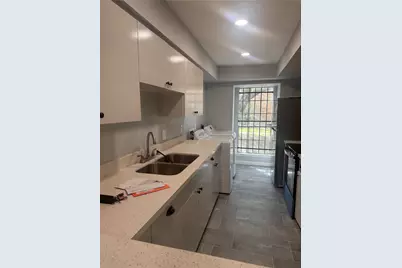 7930 Grove Ridge Drive, Houston, TX 77061 - Photo 7