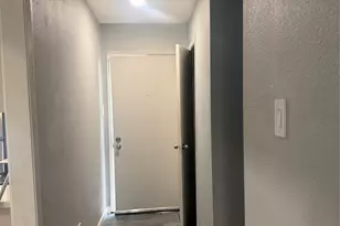 7930 Grove Ridge Dr, Houston, TX 77061 - Photo 17