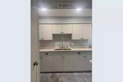 7930 Grove Ridge Drive, Houston, TX 77061 - Photo 5