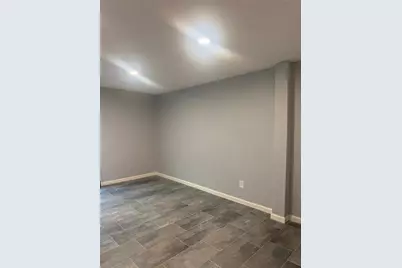 7930 Grove Ridge Drive, Houston, TX 77061 - Photo 9