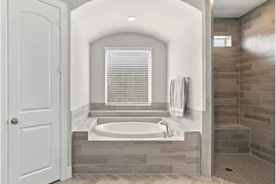 16710 Wolf Pass Drive, Cypress, TX 77433 - Photo 25