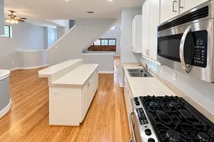 8624 Meadowcroft Dr, Houston, TX 77063 - Photo 11