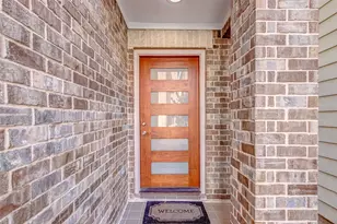 8624 Meadowcroft Dr, Houston, TX 77063 - Photo 3