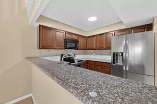 6855 Greenway Chase St, Houston, TX 77072 - Photo 17