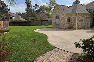 7503 17th Green Dr, Humble, TX 77346 - Photo 5