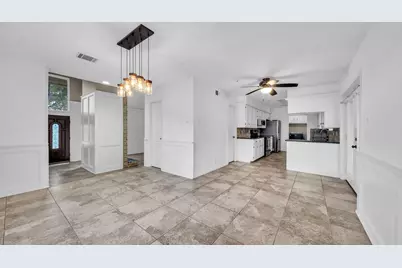 219 April Waters Drive W, Montgomery, TX 77356 - Photo 9