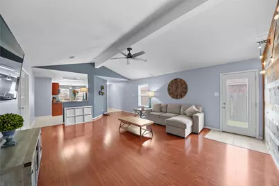 9822 Garnet Springs Drive, Iowa Colony, TX 77583 - Photo 7