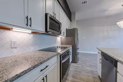 11010 Crescent Light Way, Houston, TX 77043 - Photo 9