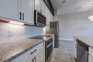 11010 Cres Light Way, Houston, TX 77043 - Photo 9