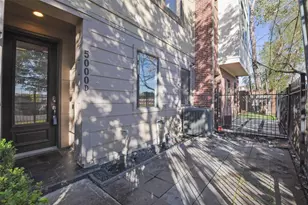 5000 Schuler St, Houston, TX 77007 - Photo 3