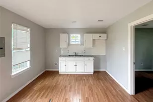 6931 Weaver Rd, Houston, TX 77028 - Photo 17