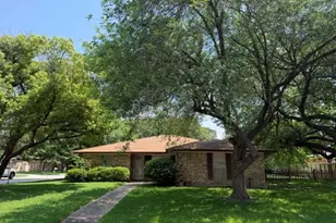 1406 N Dakota St, Baytown, TX 77520 - Photo 7