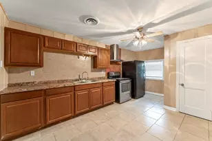 3216 Avenue I, Rosenberg, TX 77471 - Photo 11