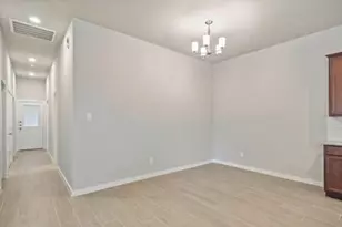 218 Oakcrest, Conroe, TX 77304 - Photo 9