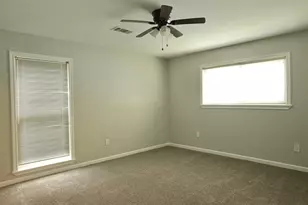 9810 Cliffwood Dr, Houston, TX 77096 - Photo 9