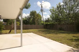9810 Cliffwood Dr, Houston, TX 77096 - Photo 37