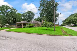 2103 Taylor St, Waller, TX 77484 - Photo 43