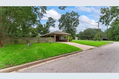 2103 Taylor Street, Waller, TX 77484 - Photo 35