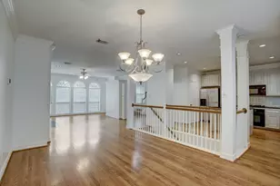 2205 Commonwealth St, Houston, TX 77006 - Photo 7