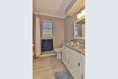 1 Shallowbrook Street, Angleton, TX 77515 - Photo 21