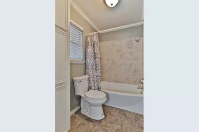 1 Shallowbrook Street, Angleton, TX 77515 - Photo 17